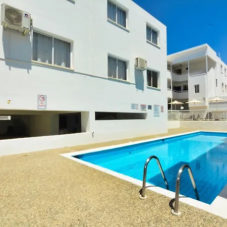 Apartmanhotel Barbara Apts *