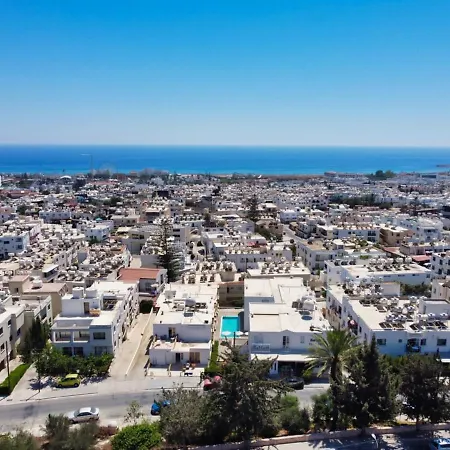 Aparthotel Barbara Apts *