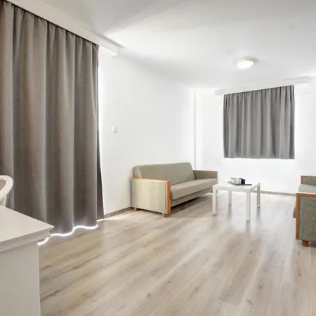 Barbara Apts * Ayia Napa