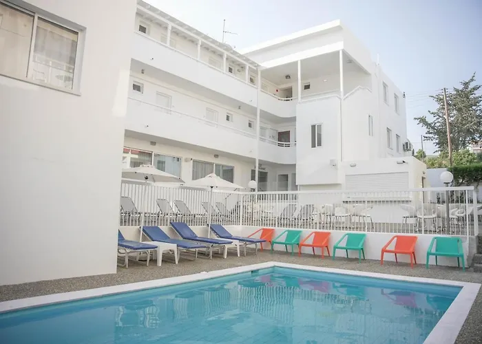 Barbara Apts Aparthotel *