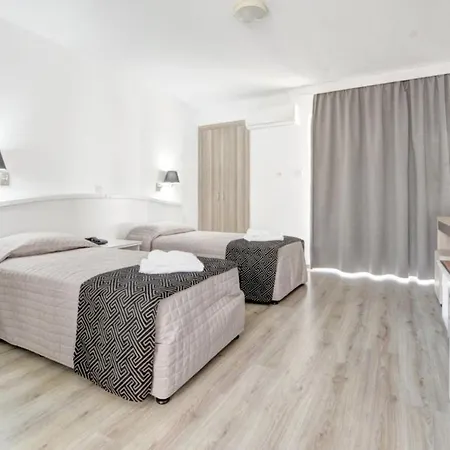 Barbara Apts * Aya Napa